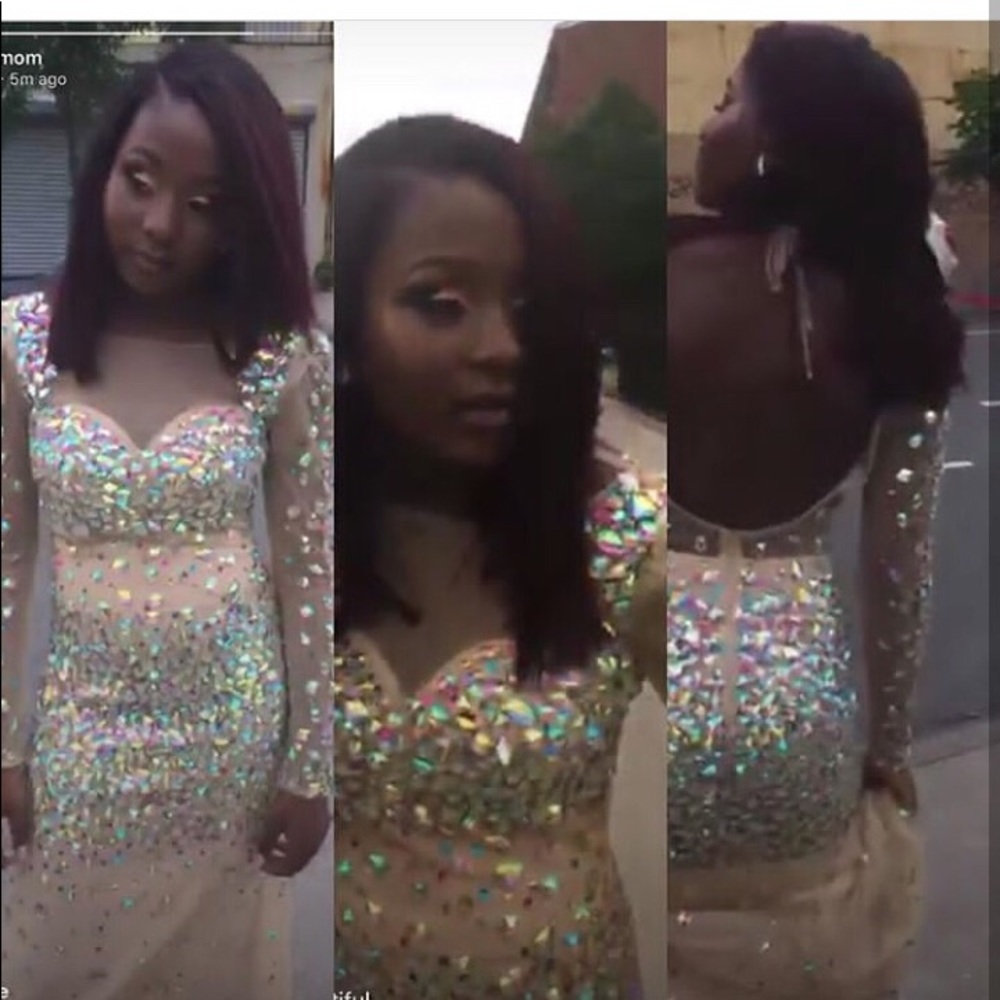 Prom - Picture 2 of 2